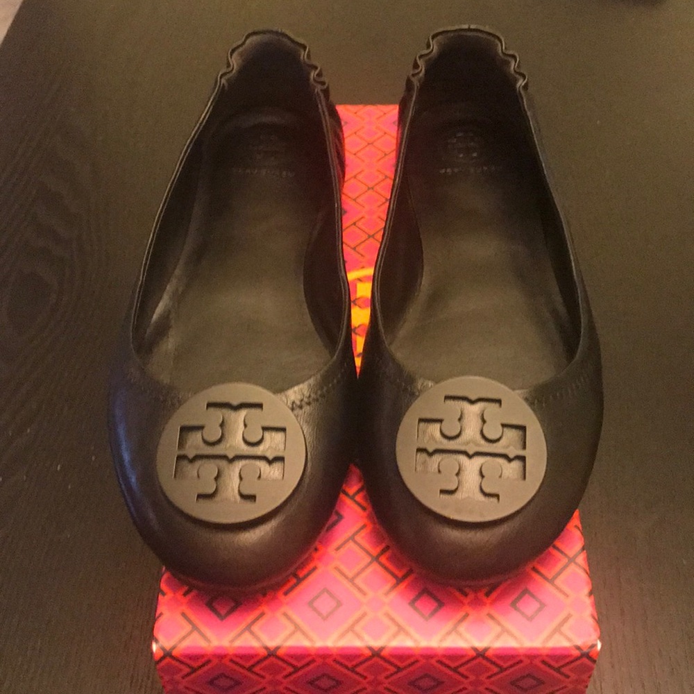 Tory Burch Minnie flats